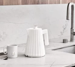 Bouilloire électrique 1L Plissé Blanche - ALESSI -Vente De Café alessi bouilloire g2 2