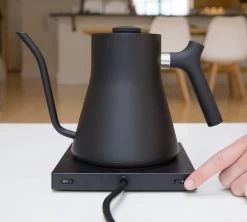 Bouilloire Stagg EKG Noir 90 Cl Col De Cygne - FELLOW -Vente De Café bouilelec noir2