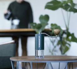 Moulin à Café Manuel COMANDANTE C40 MK4 Nitro Blade Racing Green -Vente De Café comandante racinggreen 4