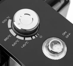 Distributeur à Eau Chaude HW400 - Caso -Vente De Café distro bouton