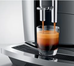 JURA E8 Chrome EB Smart Connect Offert Garantie 3 Ans -Vente De Café expresso broyeur jura e8 chrome extracton