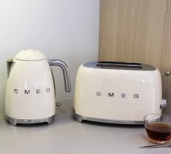 Set Petit-Déjeuner (Toaster - Cafetière Filtre - Presse Agrumes - Bouilloire) Crème - SMEG -Vente De Café gp et b