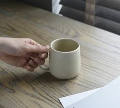 Tasse KINTO Ripple Beige En Procelaine 250 Ml -Vente De Café lifestyle beige kinto