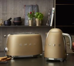 Bouilloire SMEG KLF03CHMEU Or Mat - 1.7L + Offre Cadeau -Vente De Café or mat smeg