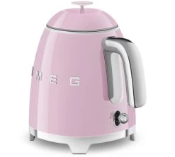 Mini Bouilloire Rose KLF05PKEU 0,8 L - SMEG + Offre Cadeau -Vente De Café smeg minibrose 8